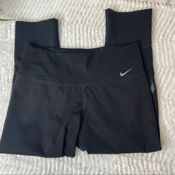 Nike Dri Fit Crop Back Mesh leather trim Leggings - Picture 2 of 12